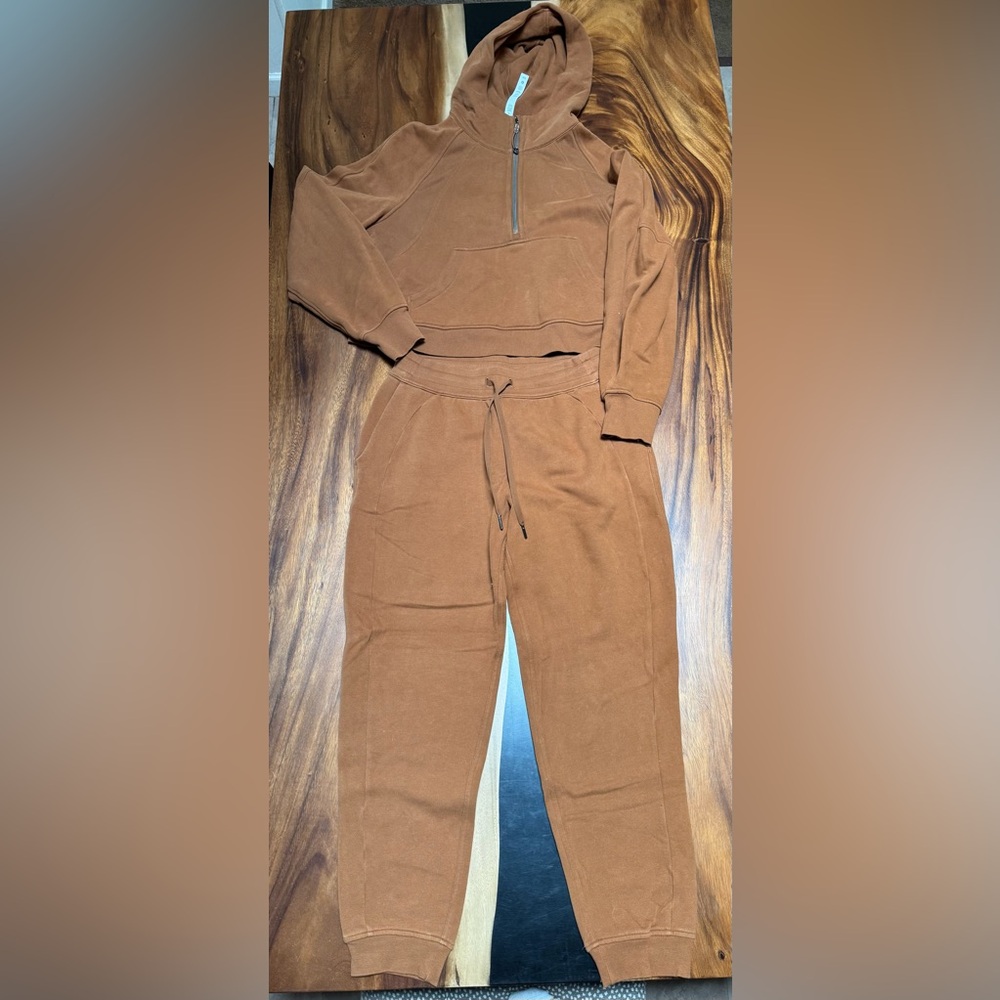 Lululemon Scuba Set